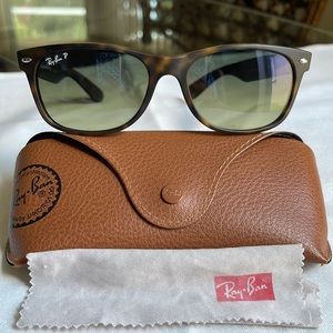 RAY BAN 2132 NEW WAYFARER POLARIZED MATTE HAVANA, BLUE/GREEN LENS, 55 18 CLASSIC